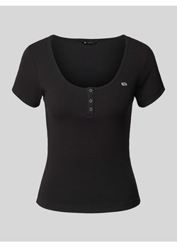 T-shirt o kroju slim fit z okrągłym dekoltem model ‘HENLEY’ ze sklepu Peek&Cloppenburg  w kategorii Bluzki damskie - zdjęcie 173760876