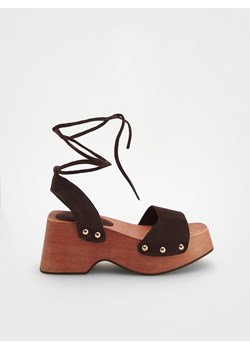 Reserved - Skórzne sandały na platformie - ciemnobrązowy ze sklepu Reserved w kategorii Sandały damskie - zdjęcie 173767059