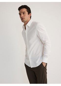 Reserved - Koszula regular z domieszką wiskozy - biały ze sklepu Reserved w kategorii Koszule męskie - zdjęcie 173768527