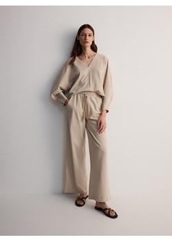 Reserved - Bawełniane spodnie - beżowy ze sklepu Reserved w kategorii Spodnie damskie - zdjęcie 173769037
