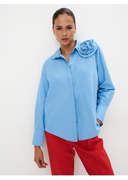 Mohito - Koszula z ozdobną różą 3D - niebieski ze sklepu Mohito w kategorii Koszule damskie - zdjęcie 173769945