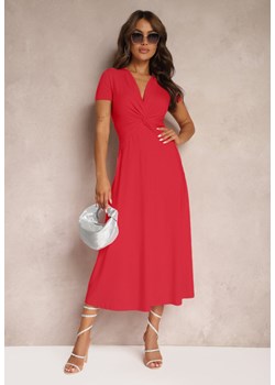 Czerwona Sukienka o Taliowanym Kroju z Imitacją Węzła i Trójkątnym Dekoltem Telvitela ze sklepu Renee odzież w kategorii Sukienki - zdjęcie 173777485