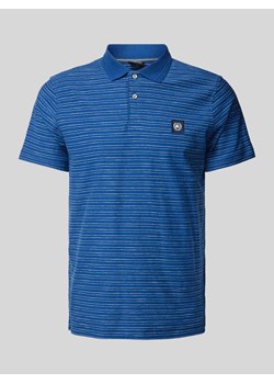 Koszulka polo o kroju regular fit z naszywką z logo ze sklepu Peek&Cloppenburg  w kategorii T-shirty męskie - zdjęcie 173779655