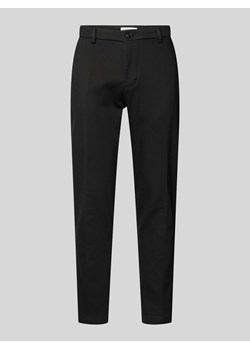Spodnie materiałowe o kroju tapered fit ze szlufkami na pasek model ‘AJEND’ ze sklepu Peek&Cloppenburg  w kategorii Spodnie męskie - zdjęcie 173779698