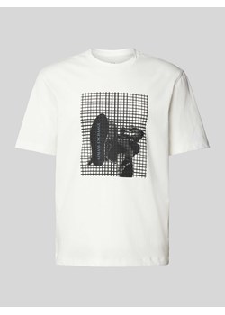 T-shirt z prążkowanym okrągłym dekoltem ze sklepu Peek&Cloppenburg  w kategorii T-shirty męskie - zdjęcie 173780099