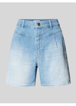 Szorty jeansowe o kroju regular fit z plisami ze sklepu Peek&Cloppenburg  w kategorii Szorty - zdjęcie 173780478