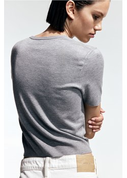 H & M - T-shirt z delikatnej dzianiny - Szary ze sklepu H&M w kategorii Bluzki damskie - zdjęcie 173780688