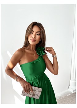 Elegancka sukienka na jedno ramie ARELIA - butelkowa zieleń ze sklepu magmac.pl w kategorii Sukienki - zdjęcie 173782665