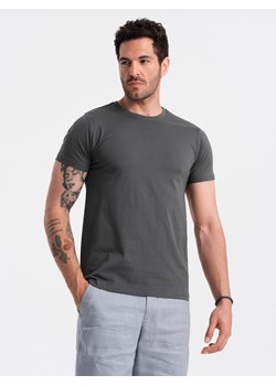 Męski klasyczny bawełniany T-shirt BASIC - grafitowy V15 OM-TSBS-0146 ze sklepu ombre w kategorii T-shirty męskie - zdjęcie 173785126