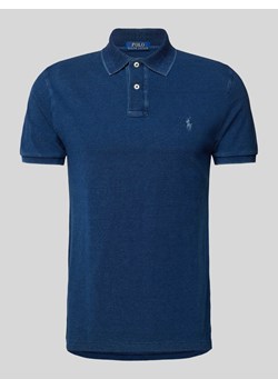 Koszulka polo o kroju custom slim fit z wyhaftowanym logo ze sklepu Peek&Cloppenburg  w kategorii T-shirty męskie - zdjęcie 173796028