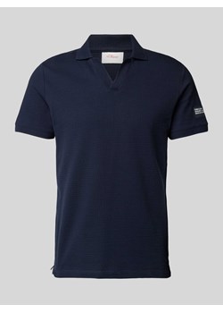 Koszulka polo o kroju slim fit z detalem z logo ze sklepu Peek&Cloppenburg  w kategorii T-shirty męskie - zdjęcie 173796037