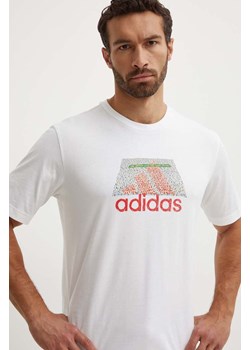 adidas t-shirt bawełniany męski kolor beżowy z nadrukiem IW2640 ze sklepu ANSWEAR.com w kategorii T-shirty męskie - zdjęcie 173800747
