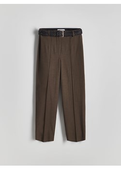 Reserved - Spodnie z paskiem - ciemnobrązowy ze sklepu Reserved w kategorii Spodnie damskie - zdjęcie 173801966