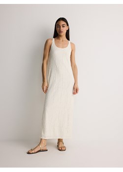 Reserved - Sukienka maxi ze strukturalnej dzianiny - złamana biel ze sklepu Reserved w kategorii Sukienki - zdjęcie 173802026