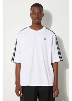 adidas Originals t-shirt bawełniany Adicolor Oversized Tee męski kolor biały z aplikacją IZ2474 ze sklepu PRM w kategorii T-shirty męskie - zdjęcie 173802736