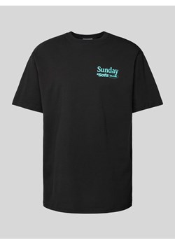 T-shirt z prążkowanym,okrągłym dekoltem model ‘SUNDAY’ ze sklepu Peek&Cloppenburg  w kategorii T-shirty męskie - zdjęcie 173806756