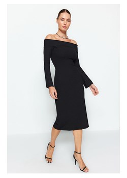 trendyol Sukienka w kolorze czarnym ze sklepu Limango Polska w kategorii Sukienki - zdjęcie 173807476