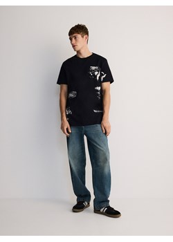 Reserved - T-shirt regular z nadrukiem na plecach - czarny ze sklepu Reserved w kategorii T-shirty męskie - zdjęcie 173809118