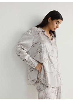 Reserved - Satynowa koszula oversize z cekinowymi aplikacjami - beżowy ze sklepu Reserved w kategorii Koszule damskie - zdjęcie 173812479