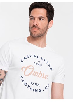 T-shirt męski z nadrukiem Ombre Casual Style – biały V1 OM-TSPT-0144 ze sklepu ombre w kategorii T-shirty męskie - zdjęcie 173814457