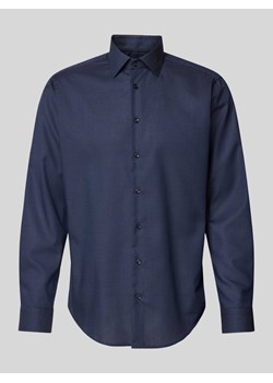 Koszula biznesowa o kroju regular fit z kołnierzykiem typu kent ze sklepu Peek&Cloppenburg  w kategorii Koszule męskie - zdjęcie 173815939