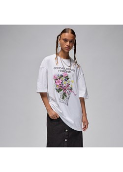 Damski T-shirt oversize z grafiką Jordan - Biel ze sklepu Nike poland w kategorii Bluzki damskie - zdjęcie 173816569