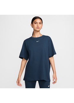 T-shirt damski Nike Sportswear Essential - Niebieski ze sklepu Nike poland w kategorii Bluzki damskie - zdjęcie 173816965