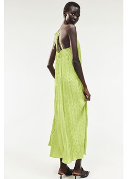 H & M - Plisowana sukienka na ramiączkach - Zielony ze sklepu H&M w kategorii Sukienki - zdjęcie 173817039