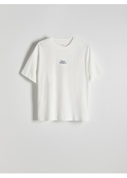 Reserved - T-shirt boxy z nadrukiem na plecach - złamana biel ze sklepu Reserved w kategorii T-shirty męskie - zdjęcie 173821477