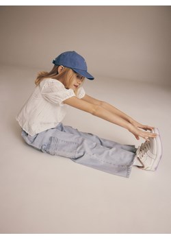 Reserved - Jeansy wide leg z kieszeniami cargo - niebieski ze sklepu Reserved w kategorii Spodnie dziewczęce - zdjęcie 173822615