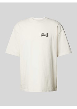 T-shirt o kroju oversized z naszywką z logo model ‘DACKO’ ze sklepu Peek&Cloppenburg  w kategorii T-shirty męskie - zdjęcie 173824496