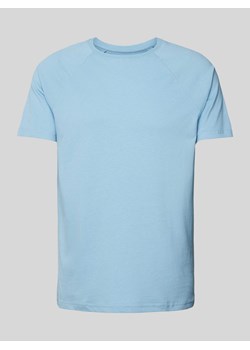 T-shirt z prążkowanym okrągłym dekoltem ze sklepu Peek&Cloppenburg  w kategorii T-shirty męskie - zdjęcie 173827326