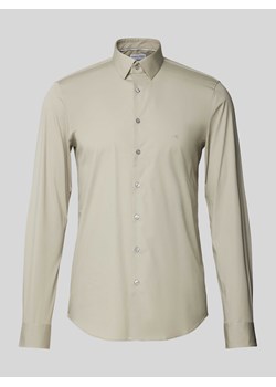 Koszula biznesowa o kroju slim fit z wyhaftowanym logo model ‘Bari’ ze sklepu Peek&Cloppenburg  w kategorii Koszule męskie - zdjęcie 173833506