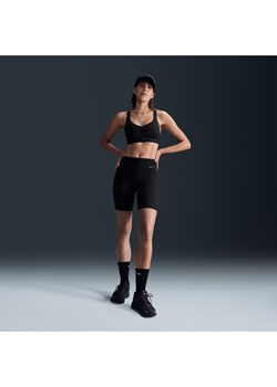 Damskie spodenki ze średnim stanem i kieszeniami zapewniające mocne wsparcie 20 cm Nike Go - Czerń ze sklepu Nike poland w kategorii Szorty - zdjęcie 173835548