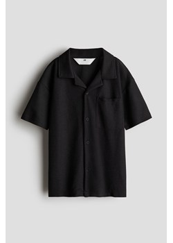 H & M - Koszula z piki z otwartymi klapami - Czarny ze sklepu H&M w kategorii Koszule chłopięce - zdjęcie 173837549