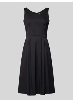 Sukienka o długości do kolan z zakładkami ze sklepu Peek&Cloppenburg  w kategorii Sukienki - zdjęcie 173839228