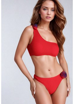 Czerwone Bikini z Asymetrycznym Topem i Figami z Kwiatową Aplikacją Rivannie ze sklepu Born2be Odzież w kategorii Stroje kąpielowe - zdjęcie 173844025