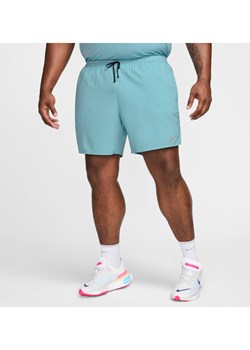 Męskie spodenki do biegania z wszytą bielizną 18 cm Nike Dri-FIT Stride - Niebieski ze sklepu Nike poland w kategorii Spodenki męskie - zdjęcie 173852385