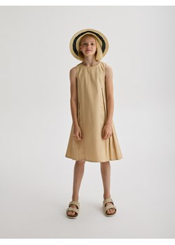 Reserved - Sukienka z plisowaniami - beżowy ze sklepu Reserved w kategorii Sukienki dziewczęce - zdjęcie 173855367