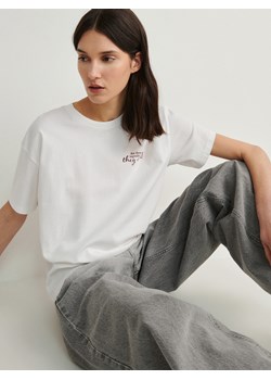 Reserved - T-shirt oversize z nadrukiem na plecach - biały ze sklepu Reserved w kategorii Bluzki damskie - zdjęcie 173855515