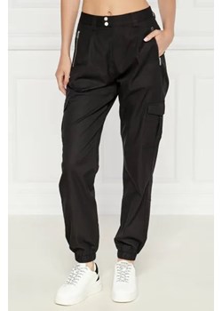 Tommy Jeans Spodnie cargo | Regular Fit ze sklepu Gomez Fashion Store w kategorii Spodnie damskie - zdjęcie 173866139