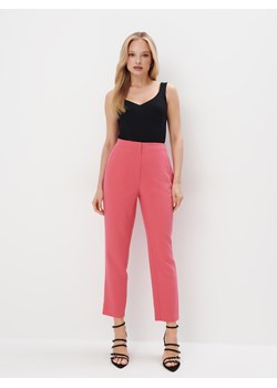 Mohito - Eleganckie spodnie różowe - fuksjowy ze sklepu Mohito w kategorii Spodnie damskie - zdjęcie 173868867