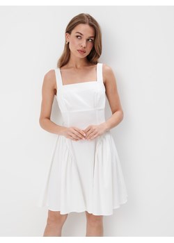 Mohito - Bawełniana sukienka mini - biały ze sklepu Mohito w kategorii Sukienki - zdjęcie 173868998