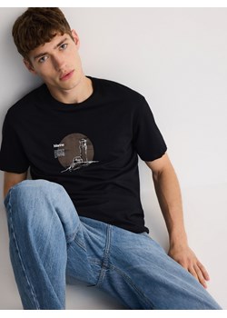 Reserved - T-shirt regular z nadrukiem - czarny ze sklepu Reserved w kategorii T-shirty męskie - zdjęcie 173870959