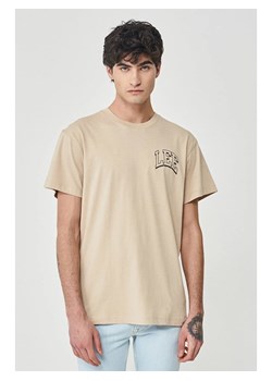 Wrangler Koszulka w kolorze beżowym ze sklepu Limango Polska w kategorii T-shirty męskie - zdjęcie 173872578