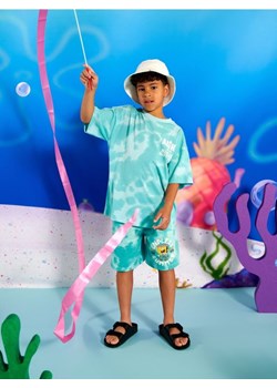 Sinsay - Szorty SpongeBob - green spruce - id: 570AO-75X - marki Sinsay - 173874236 Sinsay - Szorty SpongeBob - green spruce ze sklepu Sinsay w kategorii Spodenki chłopięce - zdjęcie 173874236