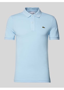 Koszulka polo o kroju slim fit z naszywką logo model ‘CORE’ ze sklepu Peek&Cloppenburg  w kategorii T-shirty męskie - zdjęcie 173878035