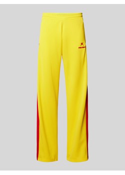 Spodnie dresowe o kroju regular fit z bocznymi listwami na zatrzaski ze sklepu Peek&Cloppenburg  w kategorii Spodnie męskie - zdjęcie 173878337