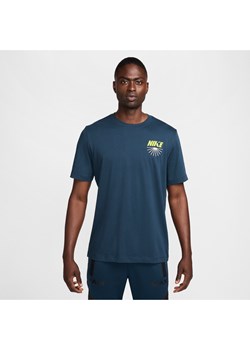 T-shirt męski Nike Sportswear - Niebieski ze sklepu Nike poland w kategorii T-shirty męskie - zdjęcie 173878956