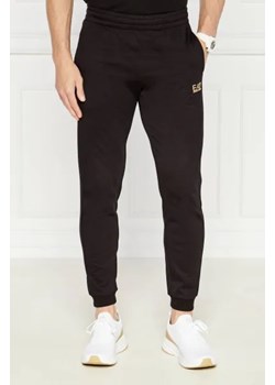 EA7 Spodnie dresowe | Regular Fit ze sklepu Gomez Fashion Store w kategorii Spodnie męskie - zdjęcie 173881426